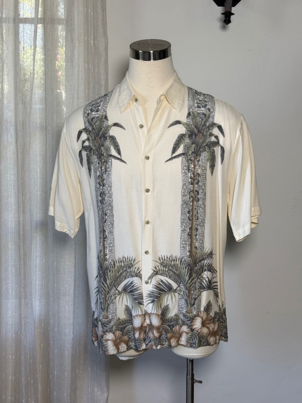 Vintage Pierre Cardin Rayon Hawaiian Palm Tree Camp Shirt Men's L